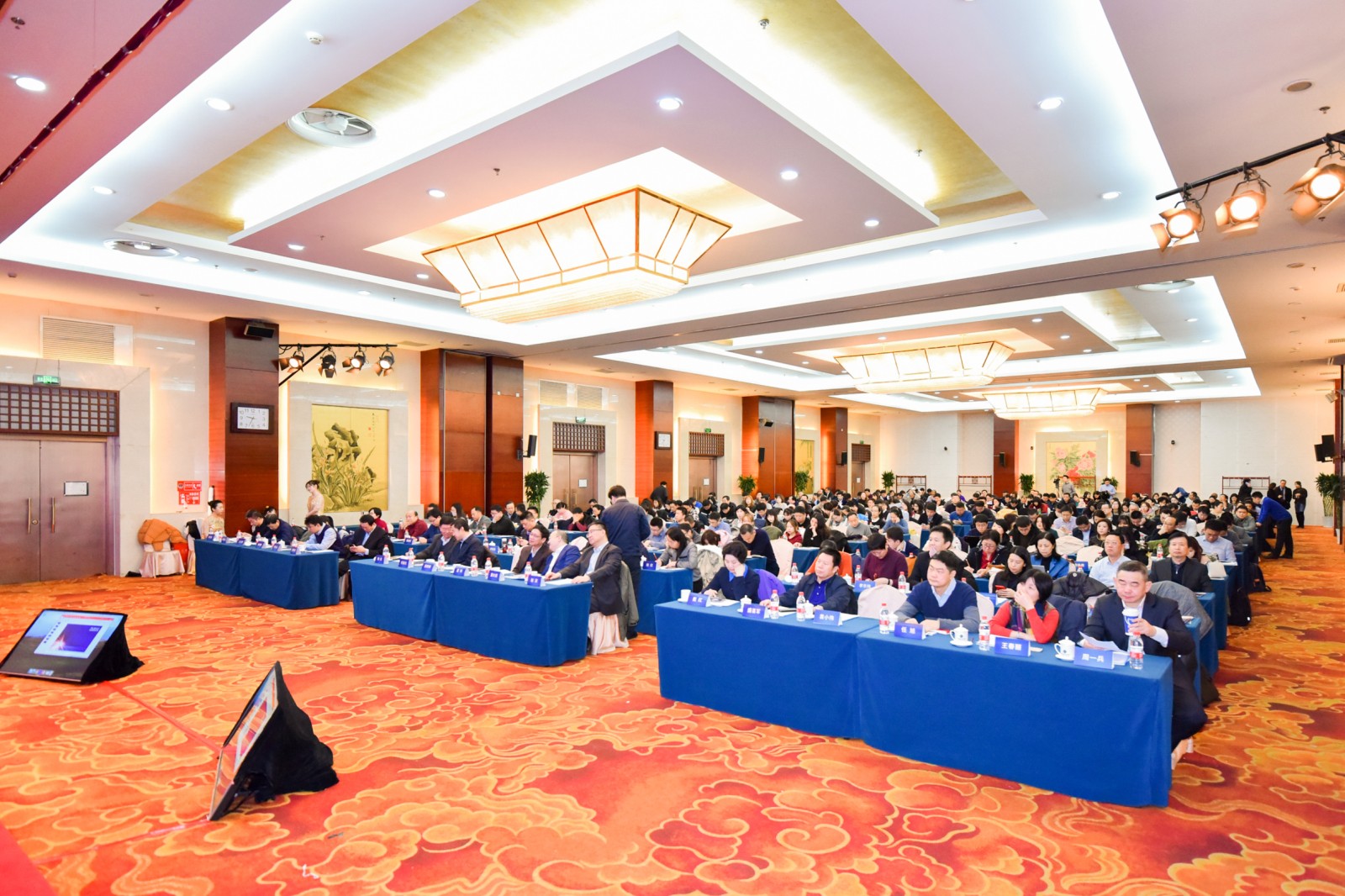 突破创新，领军行业，尊龙集团官网动力获四项年度大奖