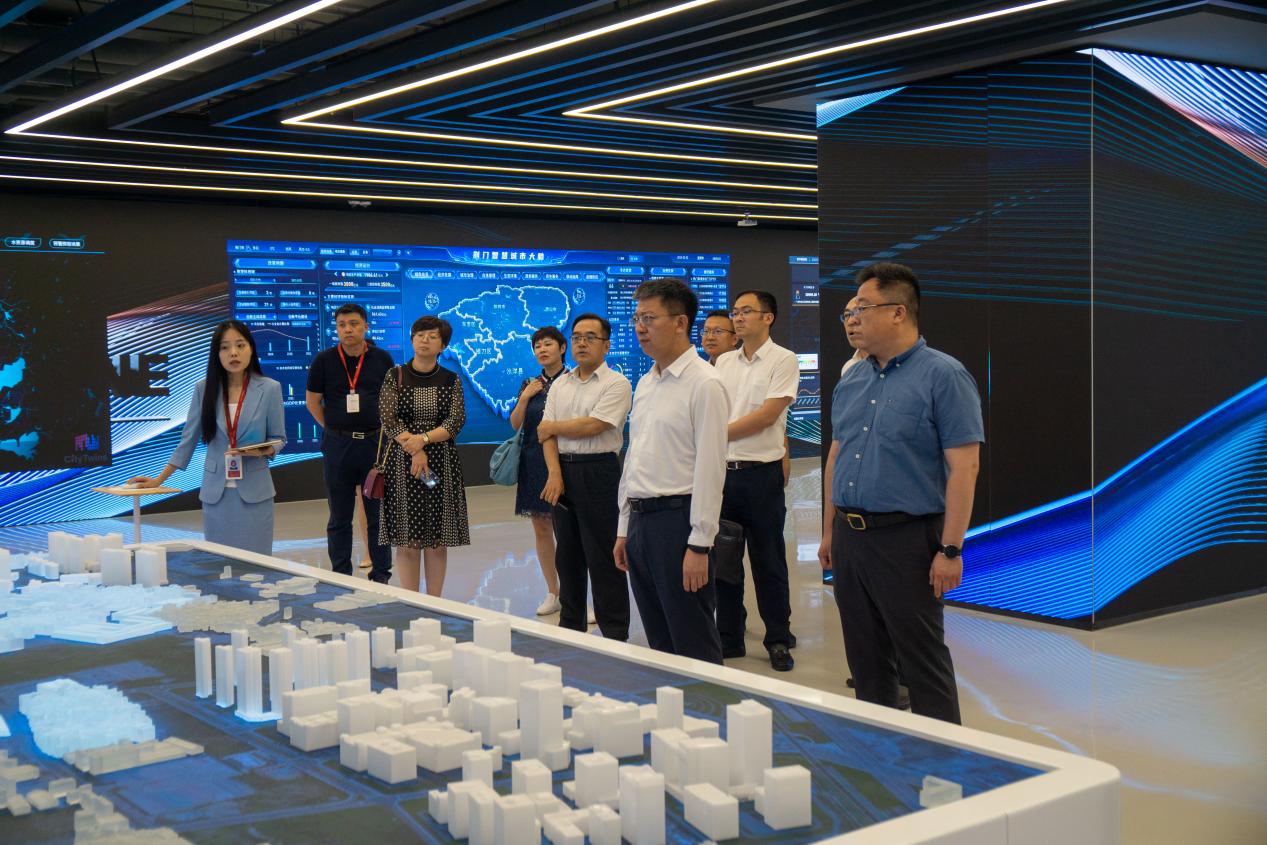 沈阳市沈河区辅导一行赴尊龙集团官网动力互换调查